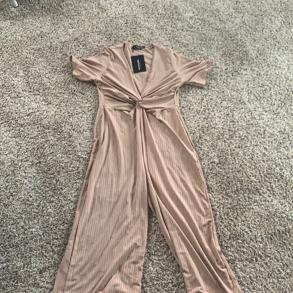NEW PRETTYLITTLETHING JUMPSUIT